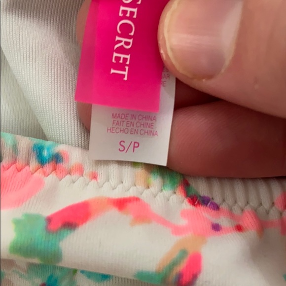 Bikini - Picture 4 of 6